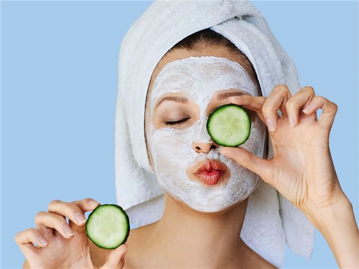 Cucumbers are packed with many beneficial nutrients that make them a perfect ingredient in natural face masks.